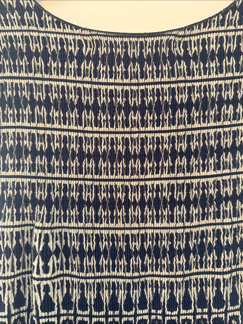 Max Studio Navy and White Patterned V-Neck Above the Knee Dress - Picture 8 of 8